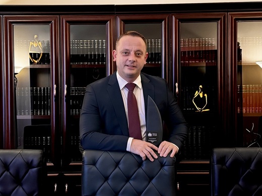 Cinci greșeli juridice care costă zeci de mii de euro antreprenorii români