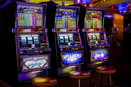 DECIZIE Jocurile de noroc, interzise în localitățile sub 15.000 de locuitori. Mari amenzi