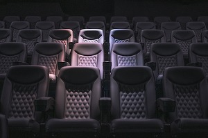 Schema de subvenții pentru industria cinematografică, modificată de Guvern. Condiții de investiții minime pentru producții, noi termene pentru cererile de finanțare și alte documente
