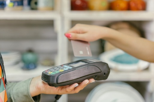 DOCUMENT PFA vor fi obligate să aibă POS sau un alt mijloc de plată fără numerar