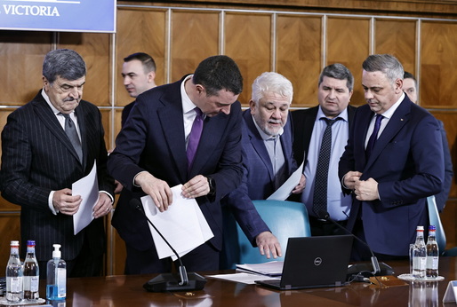 CONFIRMARE Guvernul a exclus mai multe companii de stat de la restricții bugetare din ordonanța ”trenuleț”. Vor fi acordate ore suplimentare, alocații de hrană și alte drepturi 
