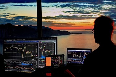 Investitorii din UE, inclusiv cei români, pot fi scutiți din nou de avizul de securitate națională din partea structurii de stat ce include SRI și SIE, cum prevedea legea inițial