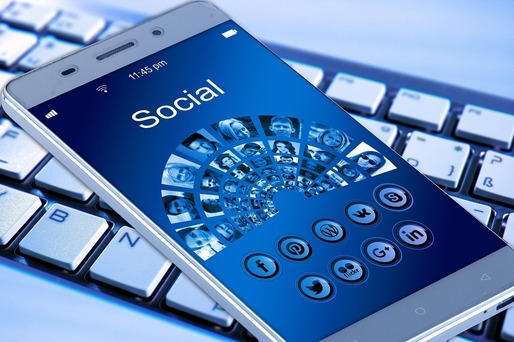 Restricții pregătite în România pentru marile platforme, precum Facebook, TikTok, YouTube, X. Amenzi de 3% din cifra de afaceri anuală globală