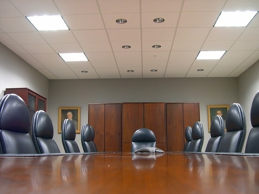 Remunerațiile și beneficiile șefilor companiilor de stat, documentele și avizele de selecție - publice