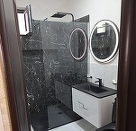 Casa-gradina.ro - Perdea de duș versus panou din sticlă. Ce alegem și de ce