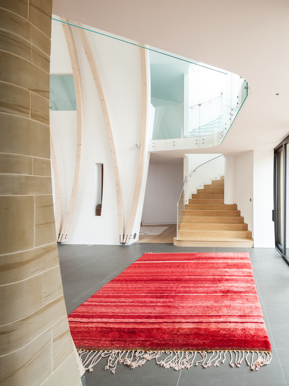 Casalux.ro - FOTO Arhitectură în jurul unui butoi