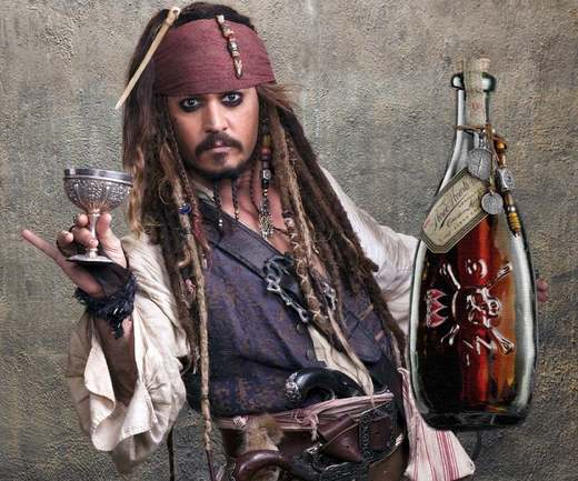 Urban.ro - Johnny Depp lansează un brand de rom dedicat celor trei mari iubiri ale sale