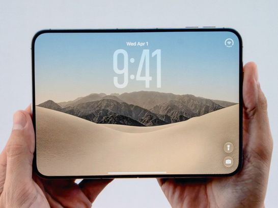 VIDEO PREMIERĂ ISTORICĂ Primul iPhone pliabil lansat de Apple