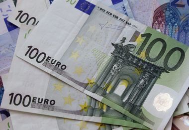 Cea mai mare indemnizaţie de şomaj în 2015: 10.000 de lei încasaţi lunar de un fost director de resurse umane 
