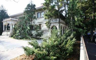 Palatul Primăverii, fosta reşedinţă a familiei Ceauşescu, se deschide sâmbătă, vizitarea fiind gratuită în prima zi - GALERIE FOTO