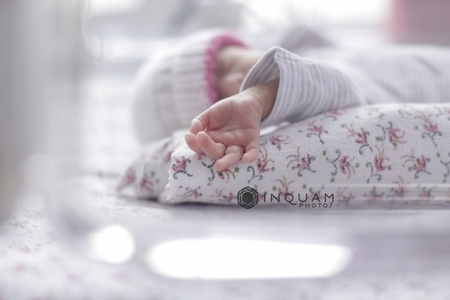 ANPDCA: Aproape 1.000 de copii părăsiţi în spitale în 2015, mai mult de jumătate fiind lăsaţi în maternităţi