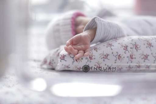 ANPDCA: Aproape 1.000 de copii părăsiţi în spitale în 2015, mai mult de jumătate fiind lăsaţi în maternităţi