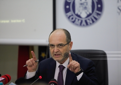 Curaj, despre studenţii străini: România trebuie să atragă pe cei buni, pe ideea de performanţă, nu pe ideea că iau diplomă oricum