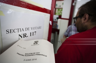 ALEGERI LOCALE 2016: Prezenţa la vot la ora închiderii urnelor - 48,27%; Giurgiu - 62,99%, Bucureşti - 33,09% - FOTO, VIDEO