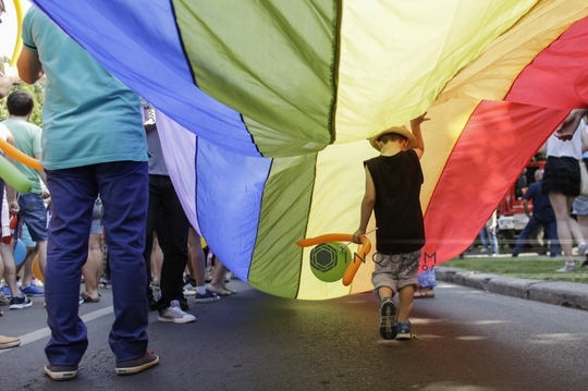  Baloane, muzică, politicieni şi căldură mare la Marşul Diversităţii (Foto: INquam Photos / Octav Ganea)