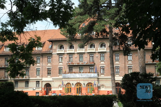 Hotelul Triumf va deveni sediu pentru o instituţie publică, a decis Guvernul