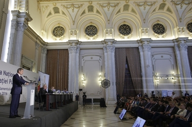 Cioloş: Nu o să decidem până în toamnă nimic pe regionalizare, dar ar trebui începută o dezbatere