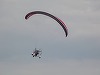 Medic: Starea pilotului paramotorului prăbuşit într-un lac din Parcul Comana, tot gravă. Este la ATI, intubat şi ventilat mecanic