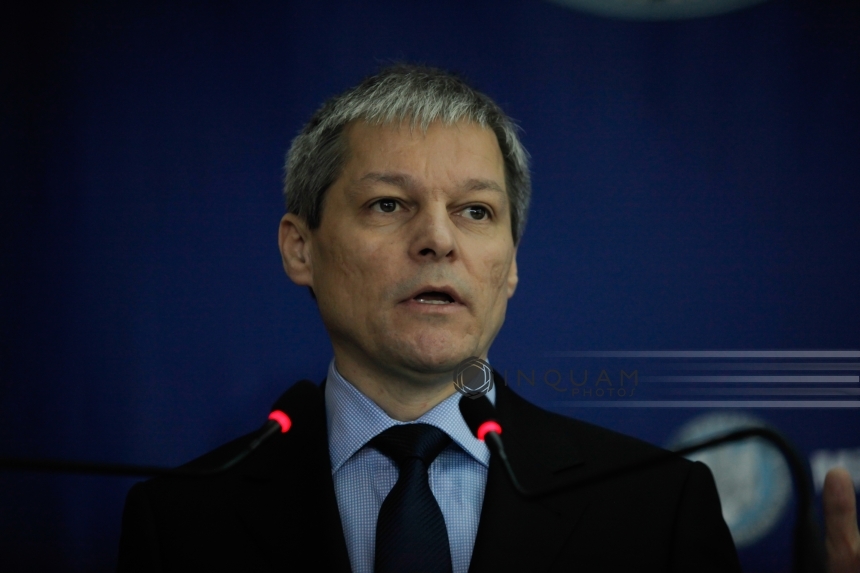 Cioloş, condoleanţe familiei românului decedat la Nisa: Ştiu că e puţină consolare, dar îi rog să accepte regretul meu enorm