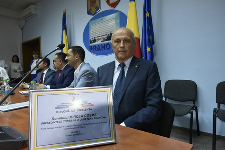 Fostul preşedinte al Consiliului Judeţean Prahova Mircea Cosma este consilierul pe probleme de cultură al actualului şef al CJ