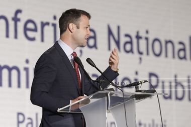 EXCLUSIV: Comisia de etică a Academiei de Poliţie a stabilit că lucrarea de doctorat a lui Robert Negoiţă este un plagiat şi a cerut CNATDCU să îi retragă titlul