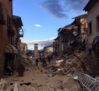 MAE: Cinci români morţi în cutremurul din Italia, alţi 11 sunt daţi dispăruţi