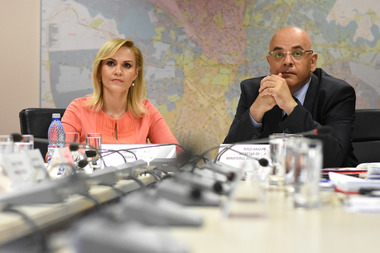 Primăria Capitalei sprijină construirea a 13 noi subunităţi de pompieri, în valoare de circa patru milioane de euro