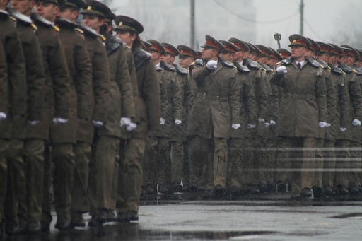 MApN nu va mai aloca locuri distincte pentru femei şi pentru bărbaţi în şcolile militare după ce Armata a fost sancţionată de CNCD