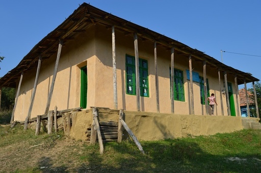 Peste 1.000 de şcoli fără autorizaţie sanitară, majoritatea din cauza lipsei apei curente