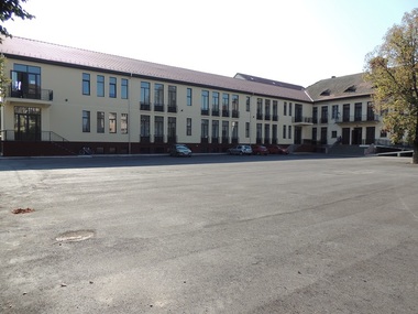 REPORTAJ: Şapte unităţi de învăţământ din municipiul Sibiu încep anul şcolar cu şantierele nefinalizate - FOTO