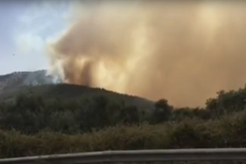 MAE îi avertizează pe românii care vor să meargă în Grecia că este stare de urgenţă ca urmare a incendiilor din Thassos