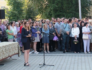 REPORTAJ: Elevă admisă la Cambridge: Mă voi întoarce în ţară şi voi lupta să schimb mentalitatea dascălilor şi programa prea încărcată