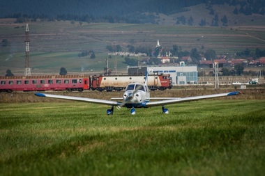 Studiul de prefezabilitate pentru înfiinţarea unui aeroport regional în Harghita, susţinut financiar şi de Guvernul Ungariei, pus în dezbatere publică