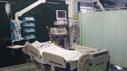 Pacientul transferat în luna august în Bulgaria, în urma unei explozii care a avut loc în Bucureşti, a murit