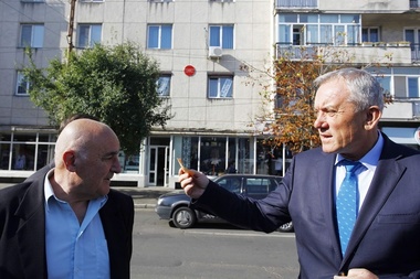Toma: Am analizat situaţia blocurilor cu bulină roşie din Buzău. Nu putem face mai nimic pentru ele, nu există legislaţie în domeniu