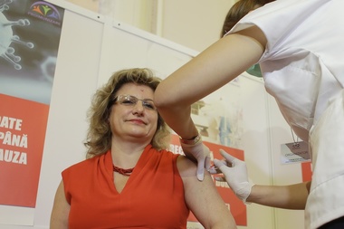 Medic: Manifestările viscerale legate de imunizare apar din teama profundă a părinţilor