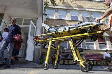 Peste 71.000 de cazuri de infecţii respiratorii acute, în ultima săptămână, cu 37,4% mai multe faţă de 2015