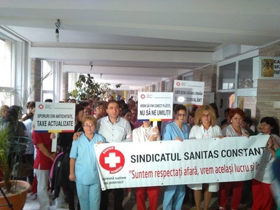 Aproape 3.000 de cadre medicale din Constanţa, în grevă de avertisment; acţiuni similare şi în Buzău, Focşani şi Vaslui