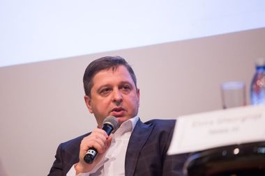 CONFERINŢA NEWS.RO – Ţibichi (CNAS): Toate spitalele din Bucureşti care au tratat răniţii din Colectiv au primit banii pentru tratamente, mai trebuie decontate cele pentru pacienţii din străinătate 