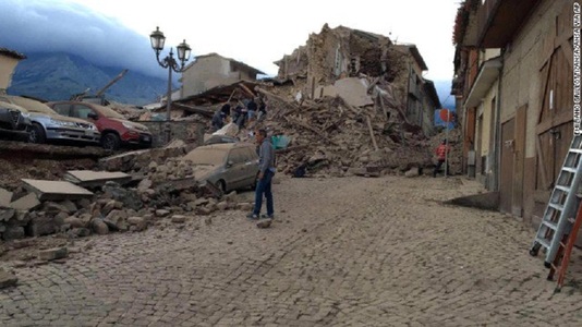 MAE: Majoritatea românilor care şi-au pierdut locuinţele în cutremurul din Umbria au fost mutaţi în hoteluri