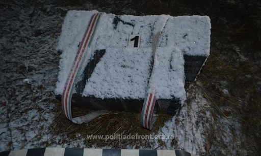 Focuri de armă la frontiera de nord pentru prinderea unor contrabandişti; 14.000 de pachete de ţigări, confiscate