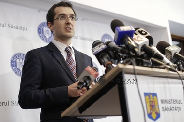 Voiculescu: Acordul cu Bulgaria ajută la negocierea comună a medicamentelor scumpe şi rezolvarea discontinuităţilor de pe piaţă, când dispar medicamente
