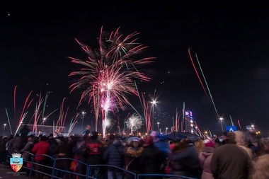 Primăria Galaţi cheltuieşte peste 930.000 de lei fără TVA pentru spectacole de muzică şi dans organizate în decembrie