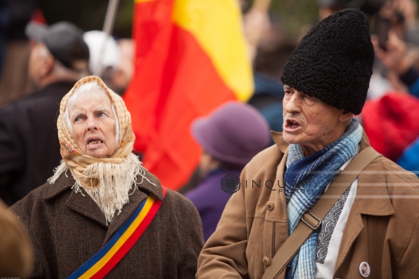 Unioniştii anunţă că de 1 Decembrie în centrul Chişinăului va fi întins un tricolor pe o distanţă de un kilometru
