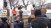 Cluj: Nou protest al localnicilor din Feleacu faţă de montarea separatoarelor de sens pe DN 1; peste 200 de persoane au participat la acţiune - FOTO