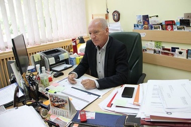 Profesor: Dacă aplicăm acest ordin de ministru, copiii îşi vor dubla cantitatea de teme. Părerea mea este că de la o idee bună s-a ajuns la o idee populistă