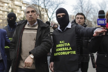 ANT: Chirurgul Gheorghe Burnei putea lua doar de la Spitalul Colentina ţesut pentru transplant de os, care trebuie ţinut la temperatura de minus 80 de grade 