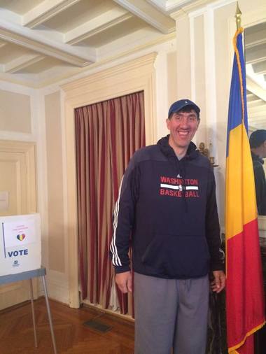 Celebrul Ghiţă Mureşan a votat la o secţie deschisă la Washington
