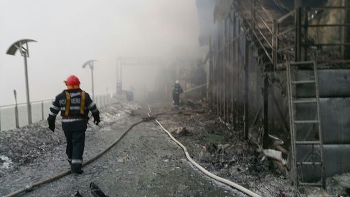 ISU: Până în iunie 2017, lipsa autorizaţiei de securitate la incendiu se constată, se consemnează, dar nu se sancţionează. Fostul ministru de Interne: Fizic ar fi fost imposibil să se treacă prin toate controalele până la sfârşitul lui 2016