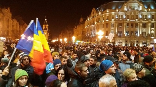 Protestul de la Timişoara s-a încheiat după cinci ore şi va continua joi la prânz şi seara